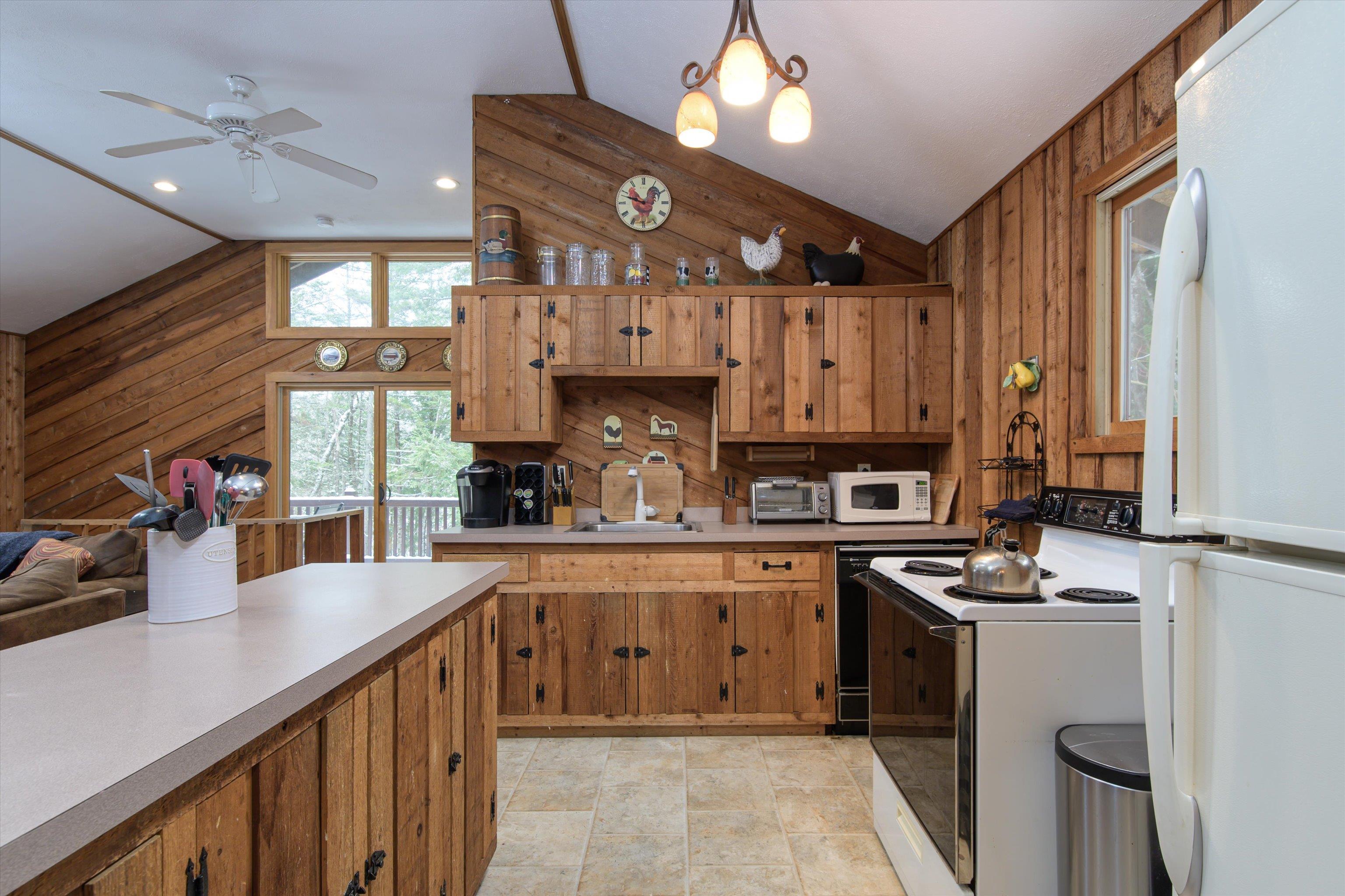 2 Lower Stratton Valley Road