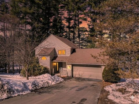 Photo of 10 Owls Court, Merrimack, NH 03054 (MLS # 5078827)