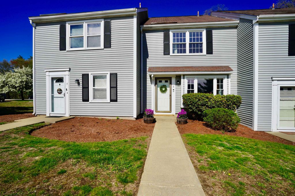 Photo of 5 Boulder Way, Merrimack, NH 03054 (MLS # 5088850)