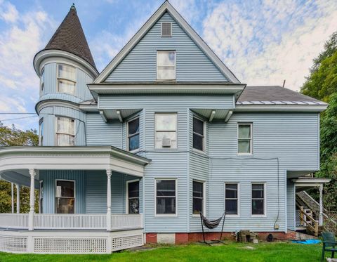 48 Fairview Terrace Hartford VT 05001