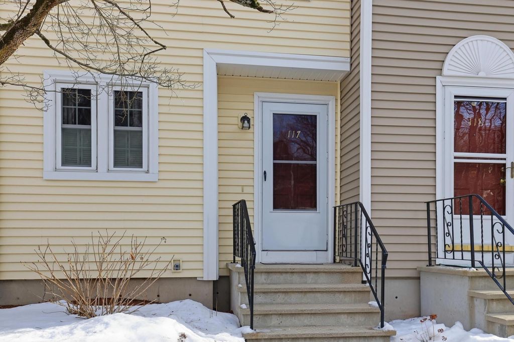 Photo of 117 Fox Hollow Way, Manchester, NH 03104 (MLS # 5072992)