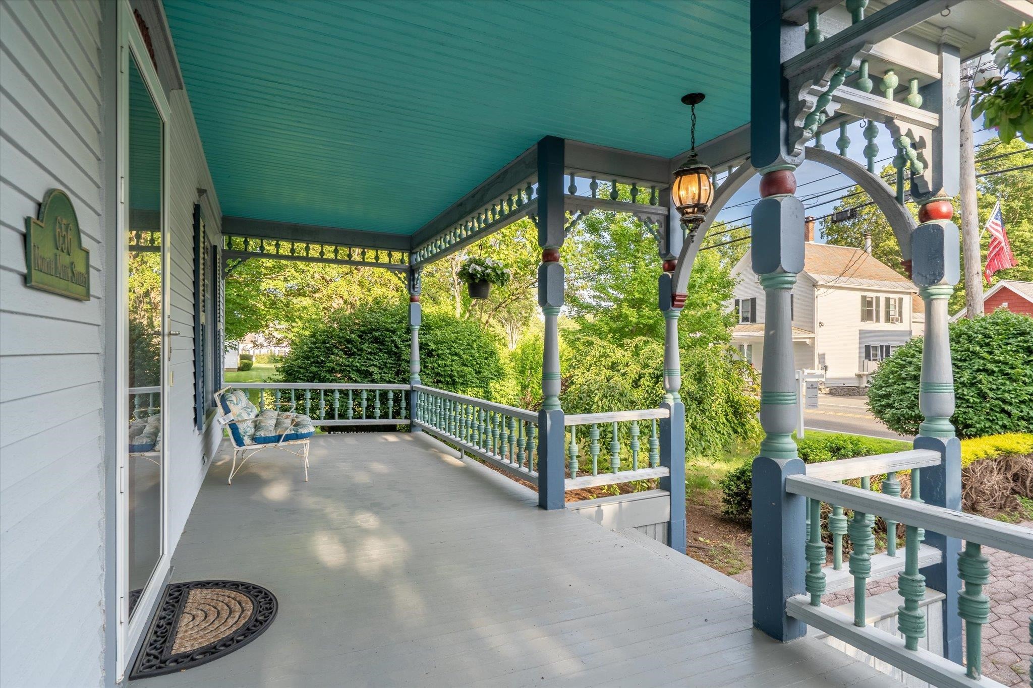 656 Main Street