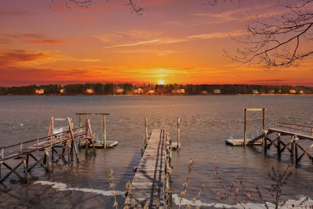 Photo of 28 Colony Cove Road, Durham, NH 03824 (MLS # 5085855)