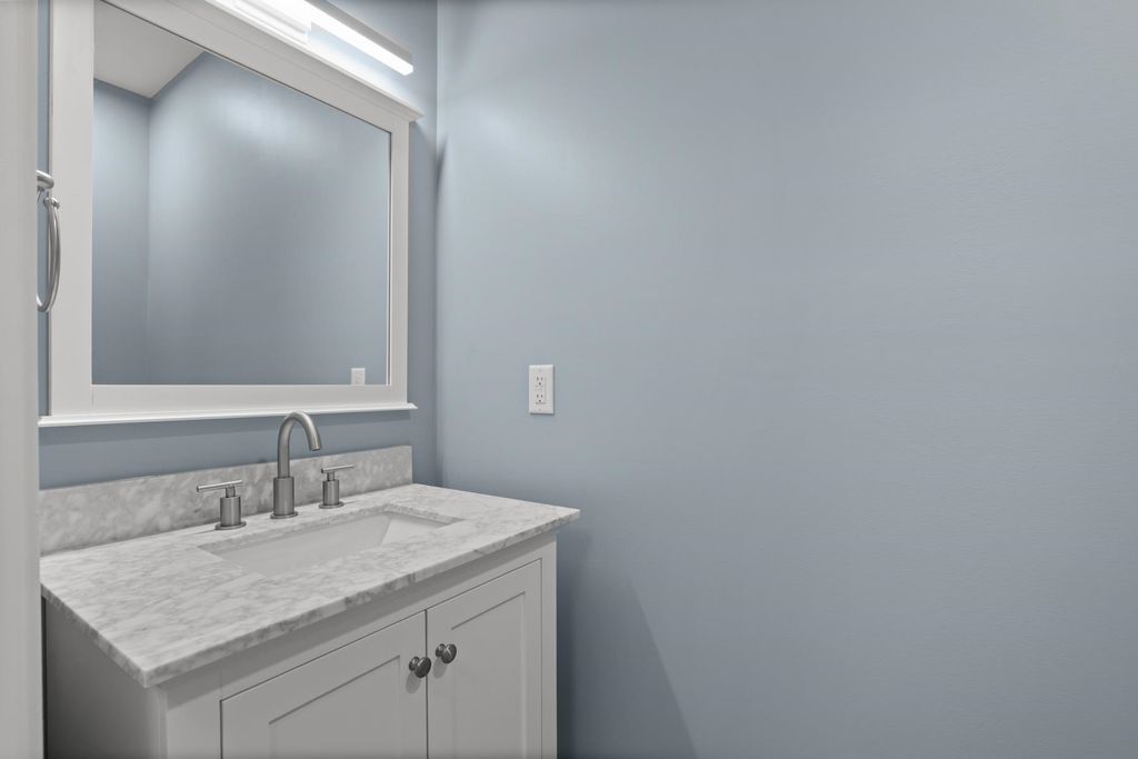 Photo of 99 Foundry Place #308, Portsmouth, NH 03801 (MLS # 5069997)