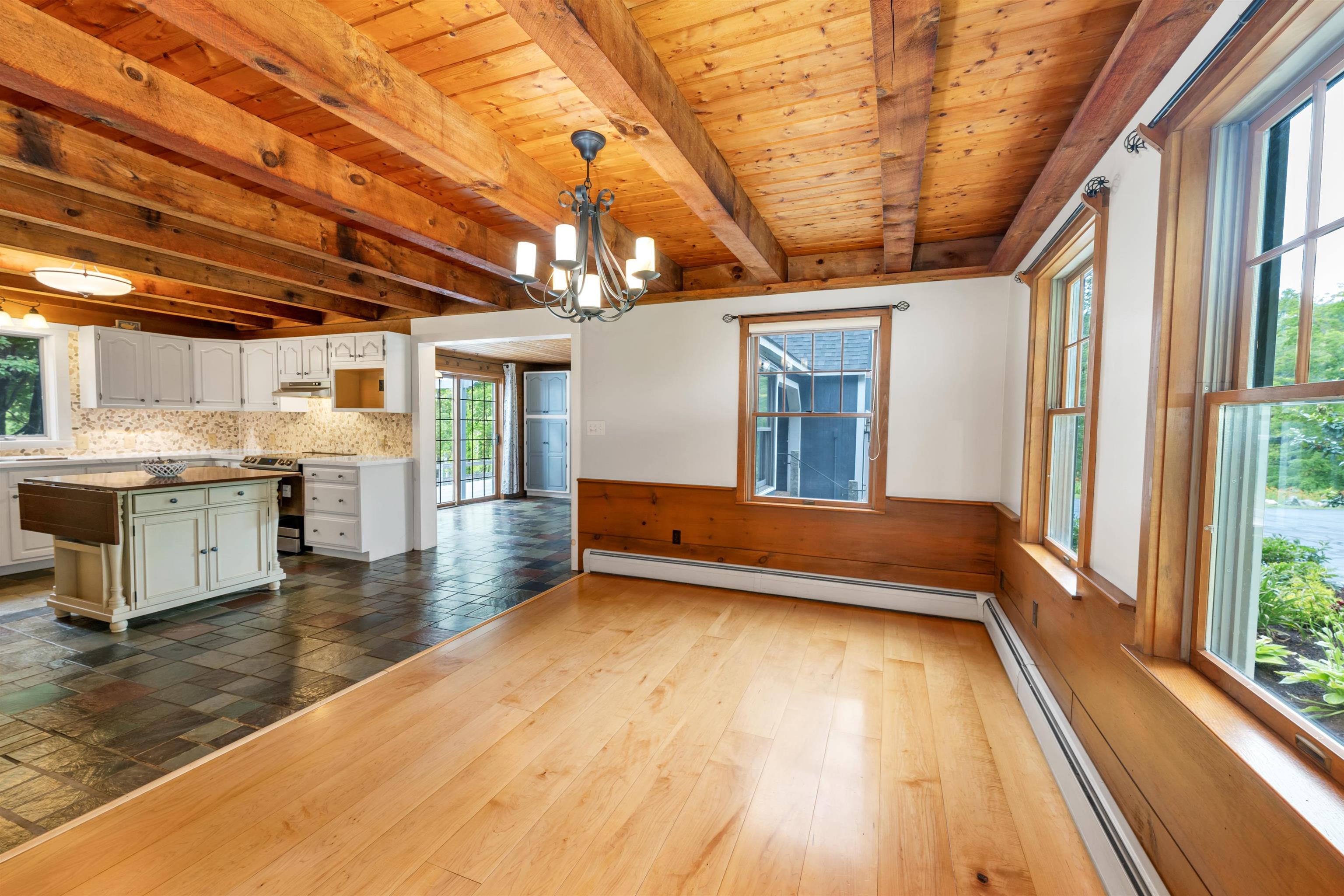 Hopkinton, New Hampshire 03229, United States, 3 Bedrooms Bedrooms, ,2 BathroomsBathrooms,Residential,Active,162195