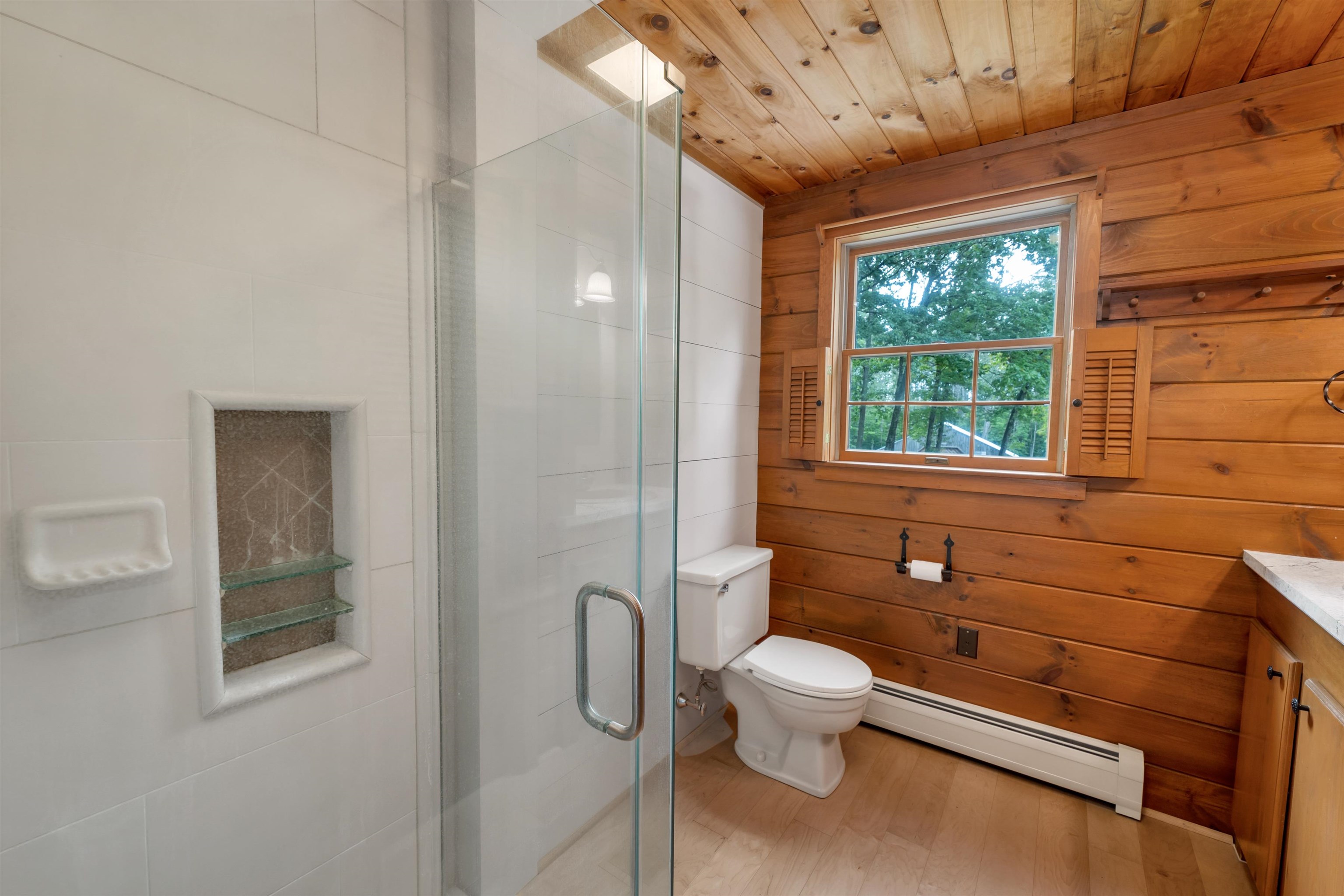 Hopkinton, New Hampshire 03229, United States, 3 Bedrooms Bedrooms, ,2 BathroomsBathrooms,Residential,Active,162195