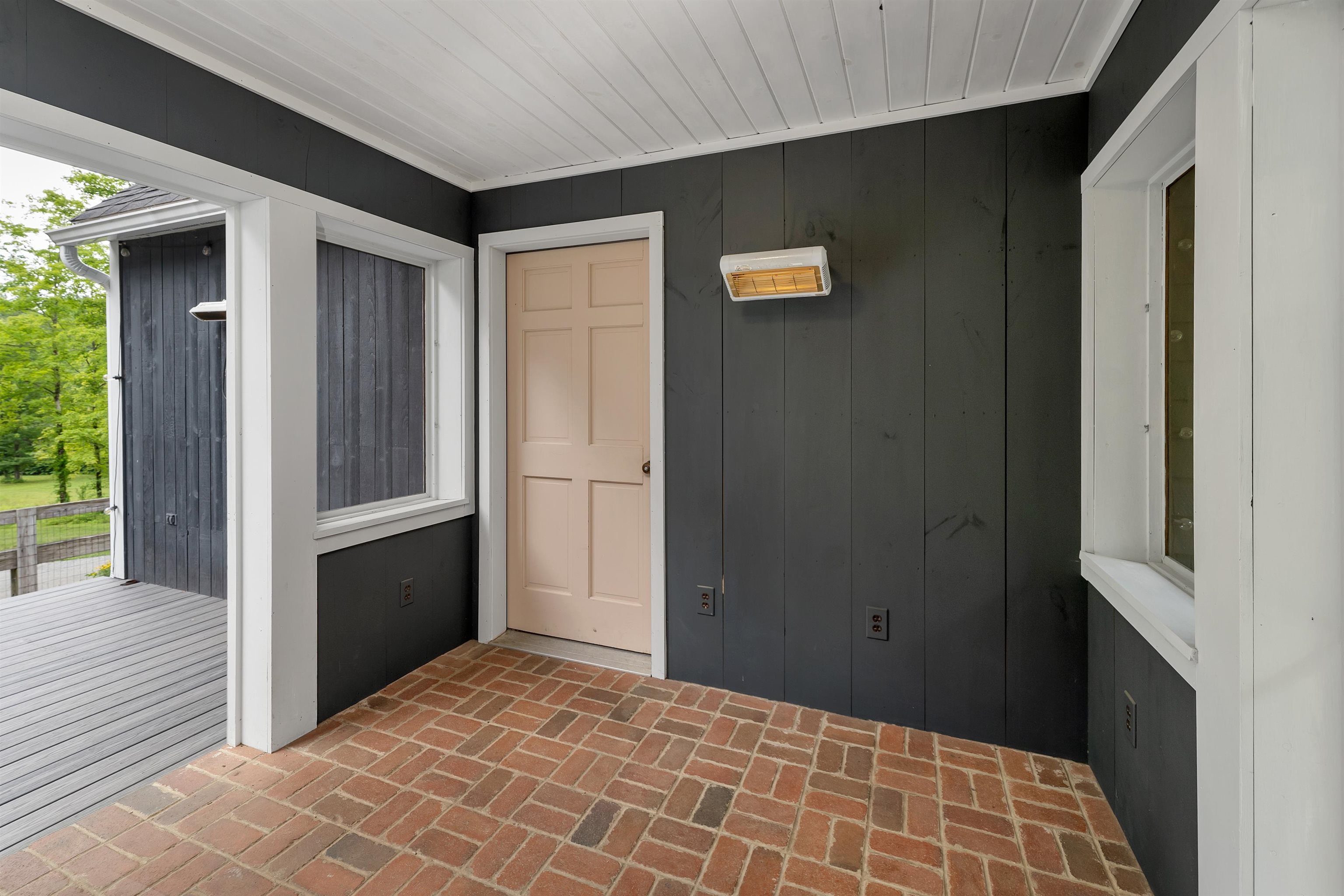 Hopkinton, New Hampshire 03229, United States, 3 Bedrooms Bedrooms, ,2 BathroomsBathrooms,Residential,Active,162195