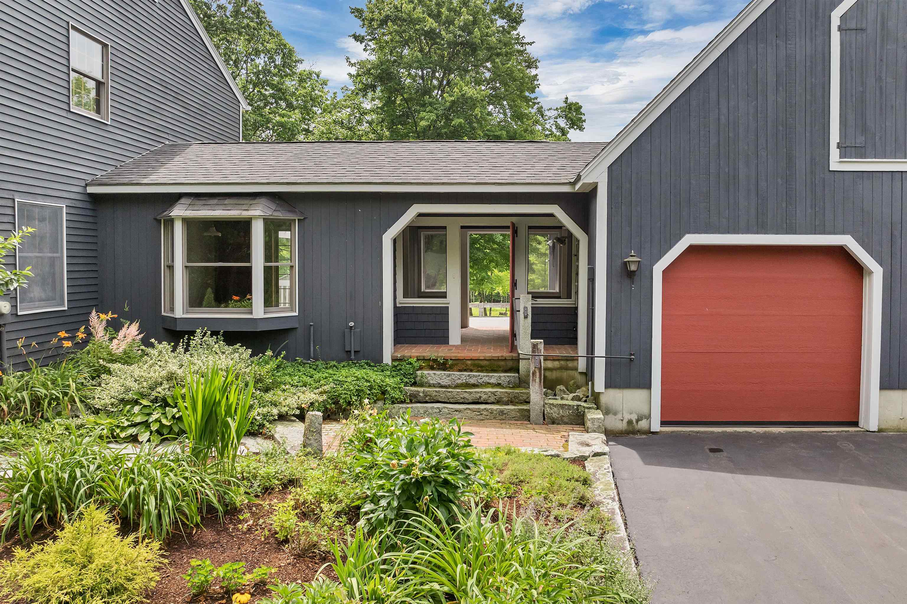 Hopkinton, New Hampshire 03229, United States, 3 Bedrooms Bedrooms, ,2 BathroomsBathrooms,Residential,Active,162195