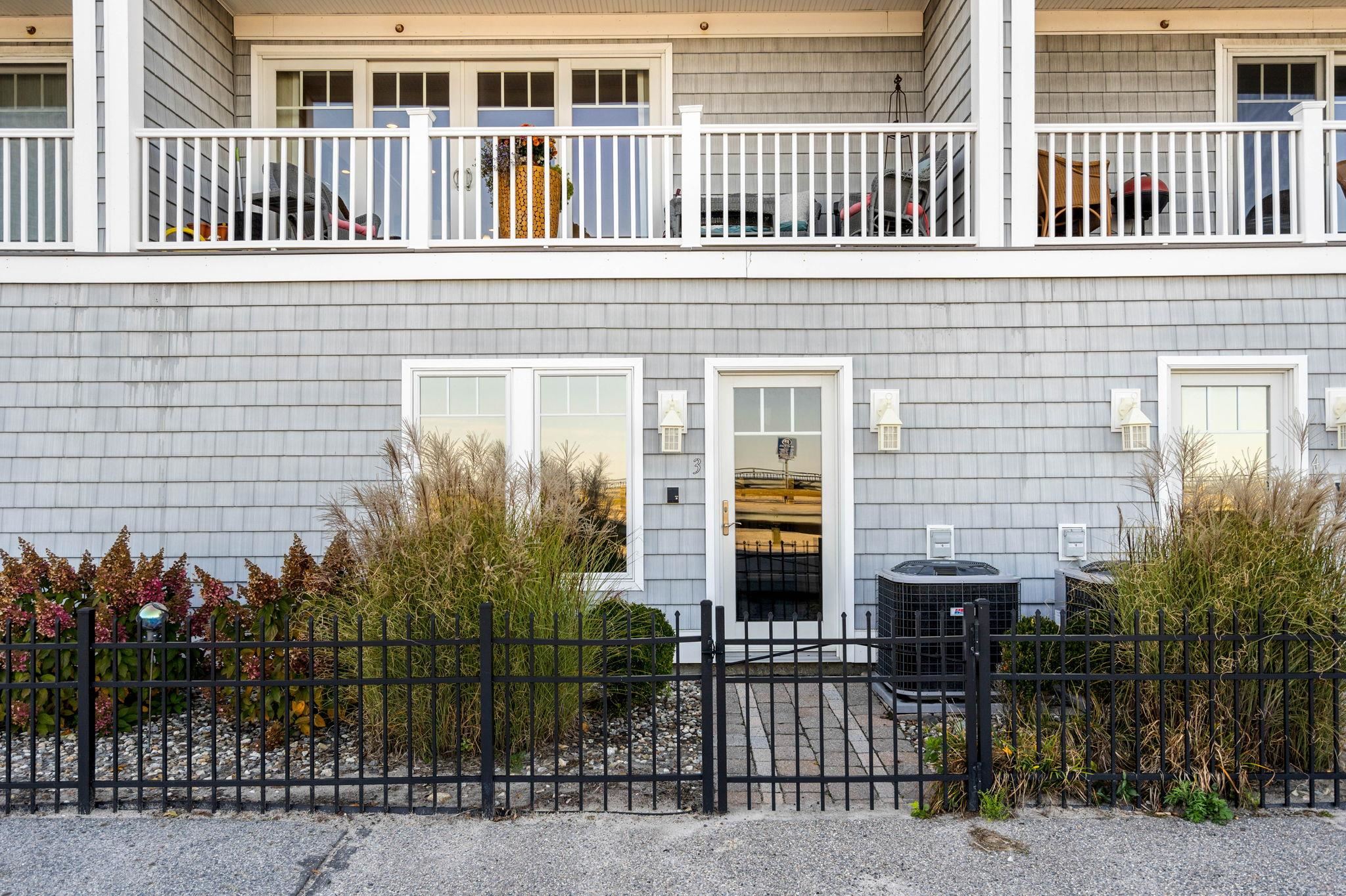 375 Ocean Boulevard 3