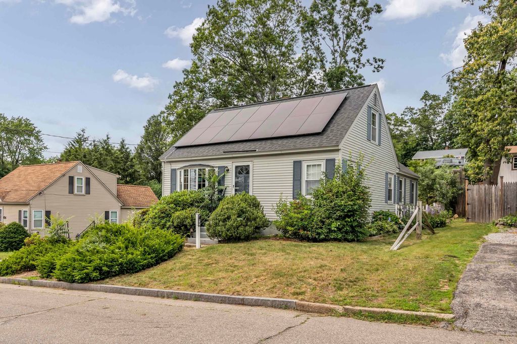 Photo of 354 Seames Drive, Manchester, NH 03103 (MLS # 5050780)