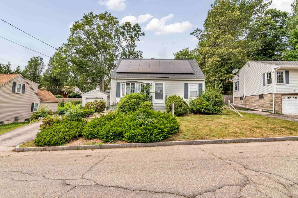 Photo of 354 Seames Drive, Manchester, NH 03103 (MLS # 5050780)