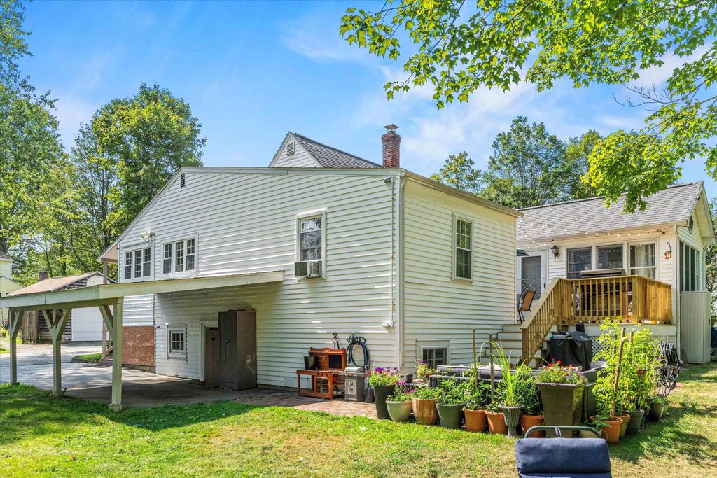 Photo of 8 Sky View Terrace, Pembroke, NH 03275 (MLS # 5060722)