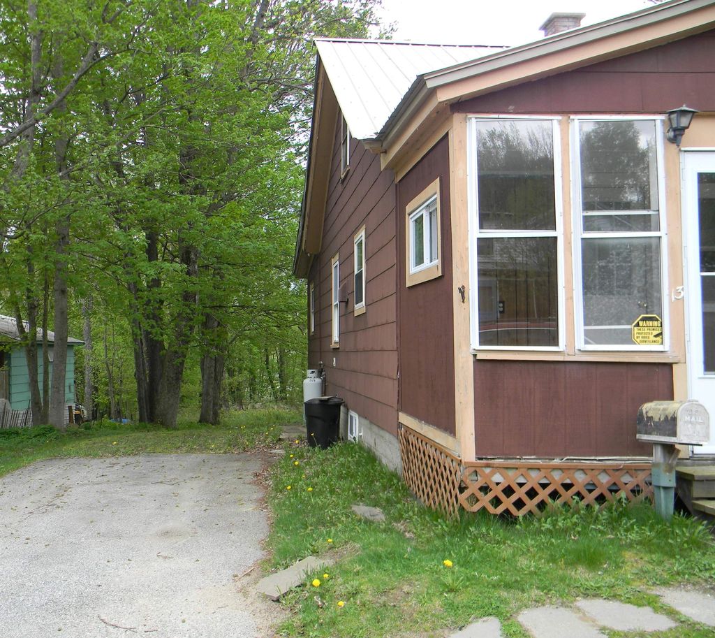 Photo of 13 Fiske Street, Northumberland, NH 03582 (MLS # 5089903)
