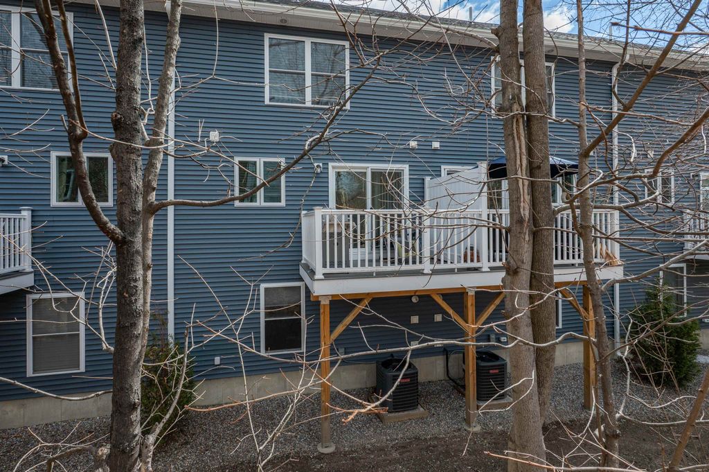 Photo of 13 Sapphire Lane, Nashua, NH 03064 (MLS # 5082438)