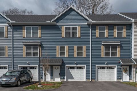Photo of 13 Sapphire Lane, Nashua, NH 03064 (MLS # 5082438)