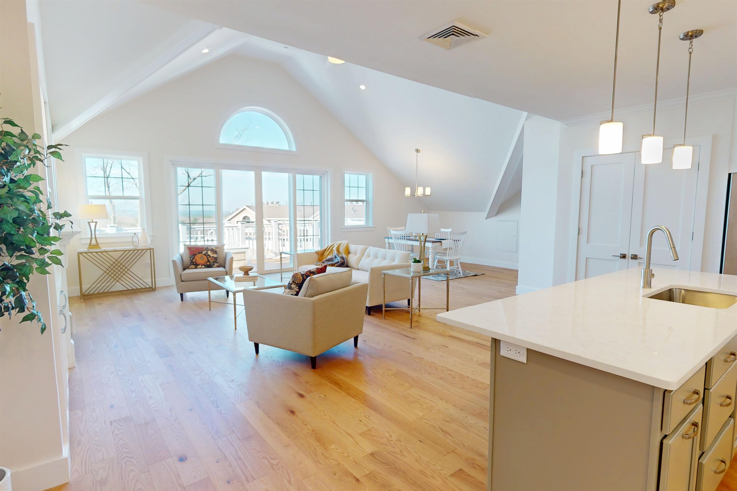 4 Longview Drive 404