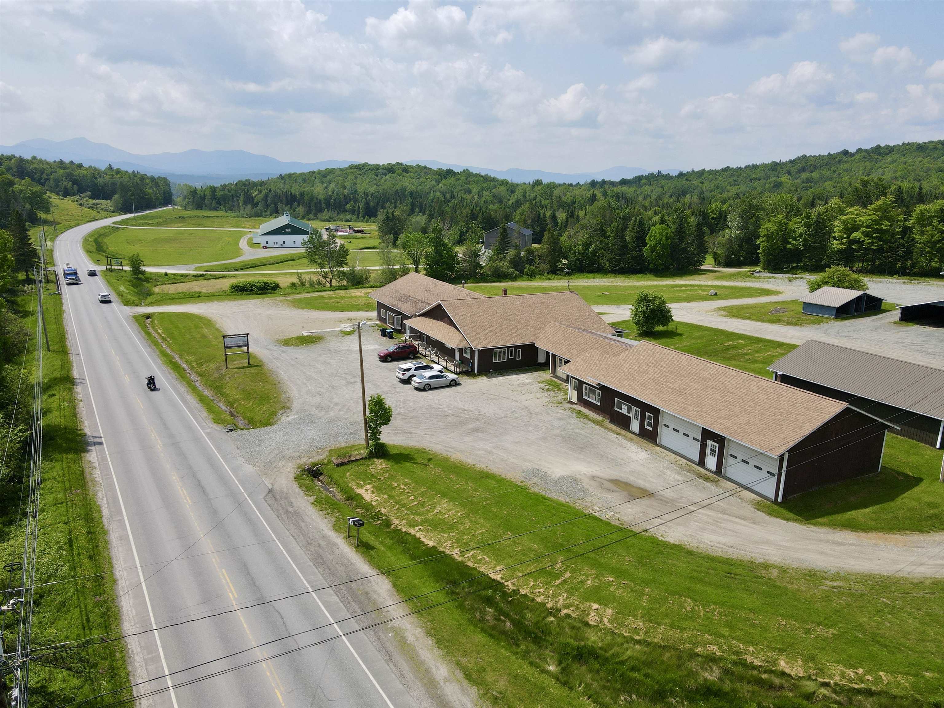 1778 VT Route 105