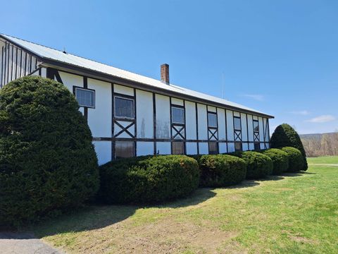 89 South Street Walpole NH 03608