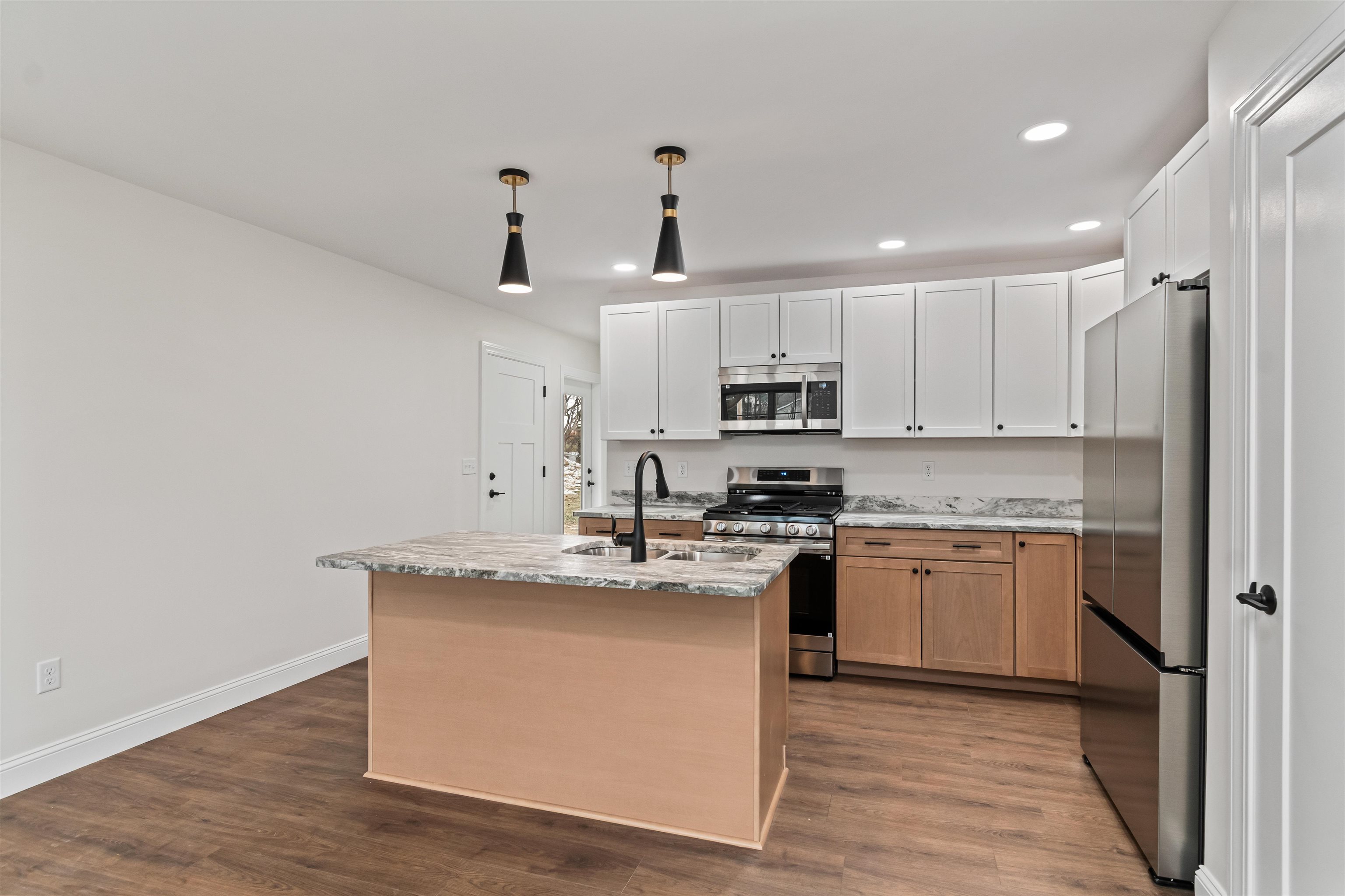 24 Upper Gilman Street 4