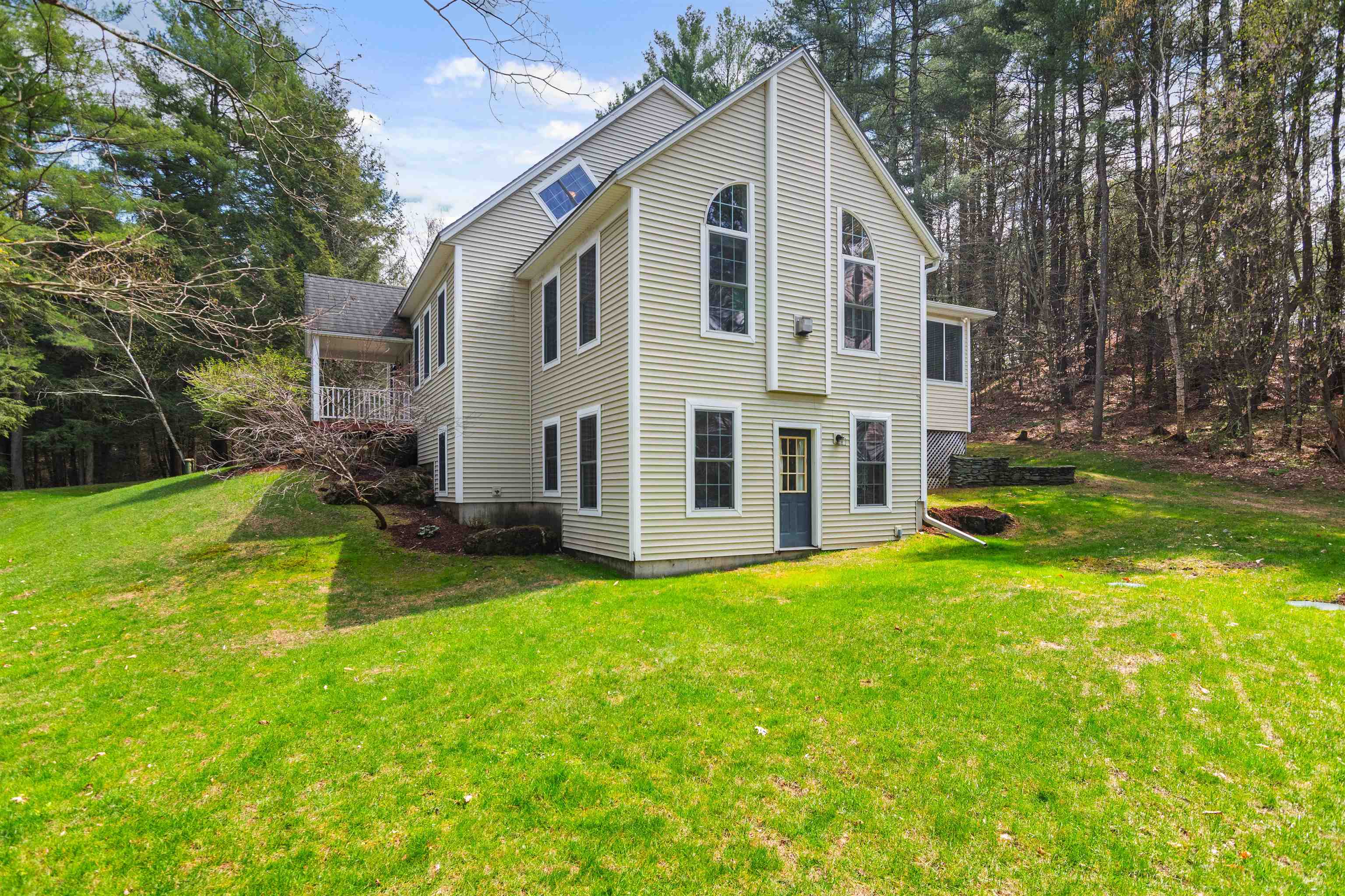 16 Bradley Bow Road