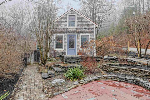 Photo of 60 Wilder Street, Peterborough, NH 03458 (MLS # 5082113)