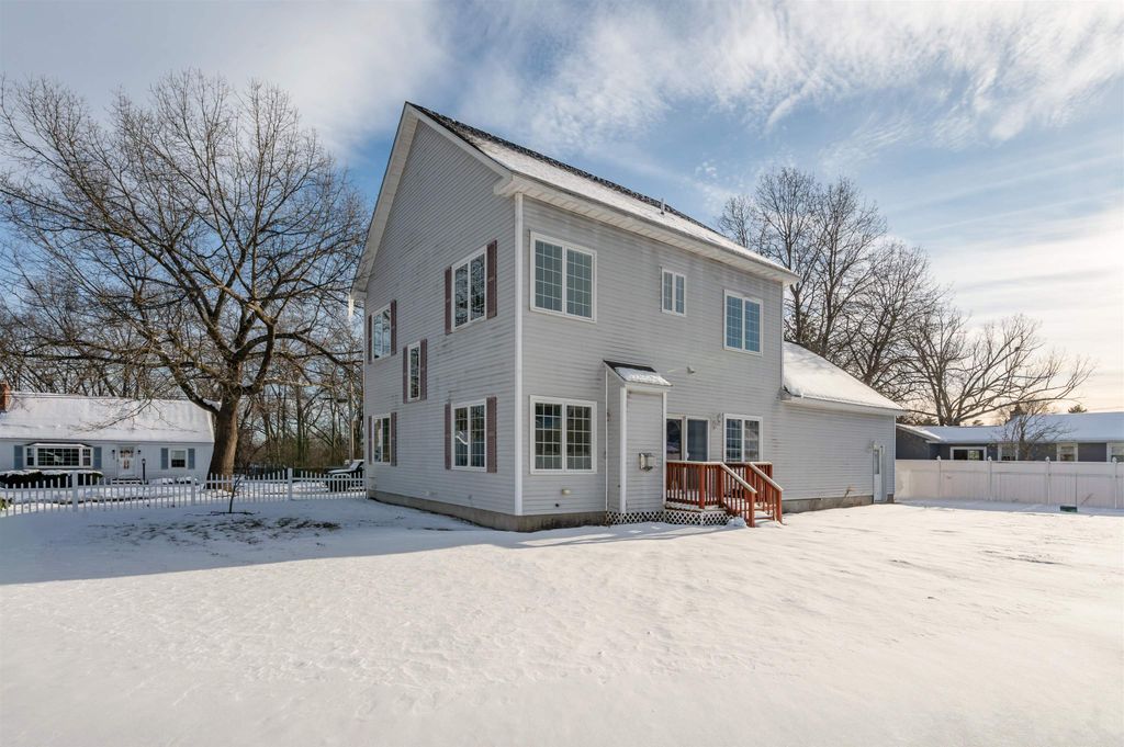 Photo of 69 Patterson Street, Manchester, NH 03102 (MLS # 5072200)