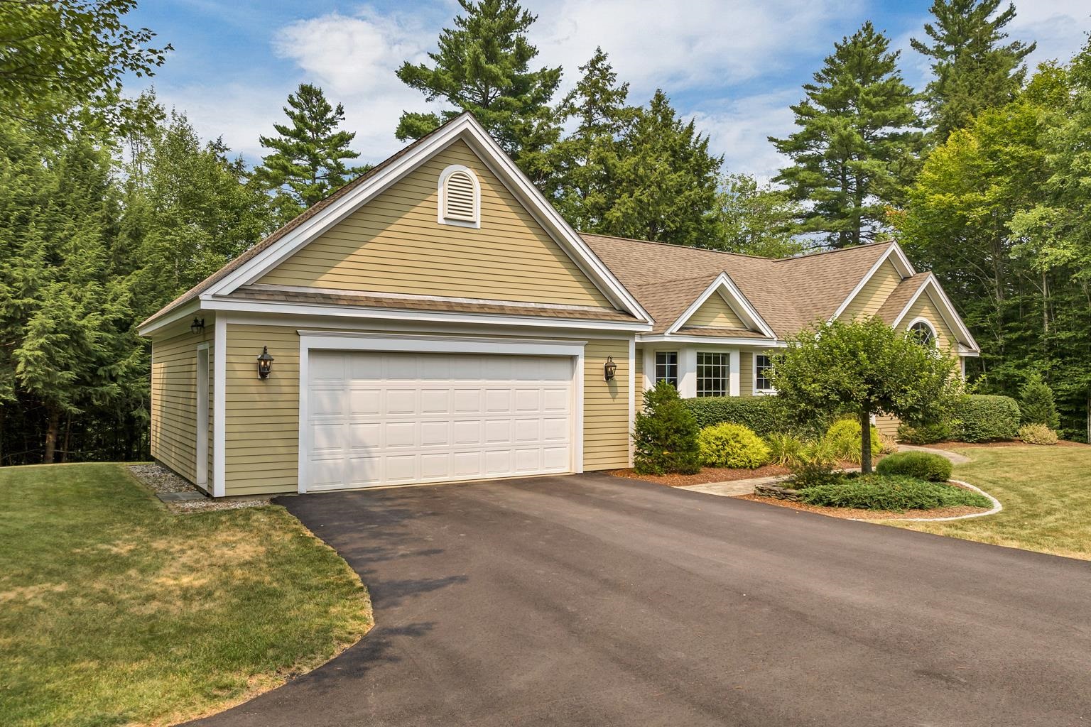 24 Mountain Overlook