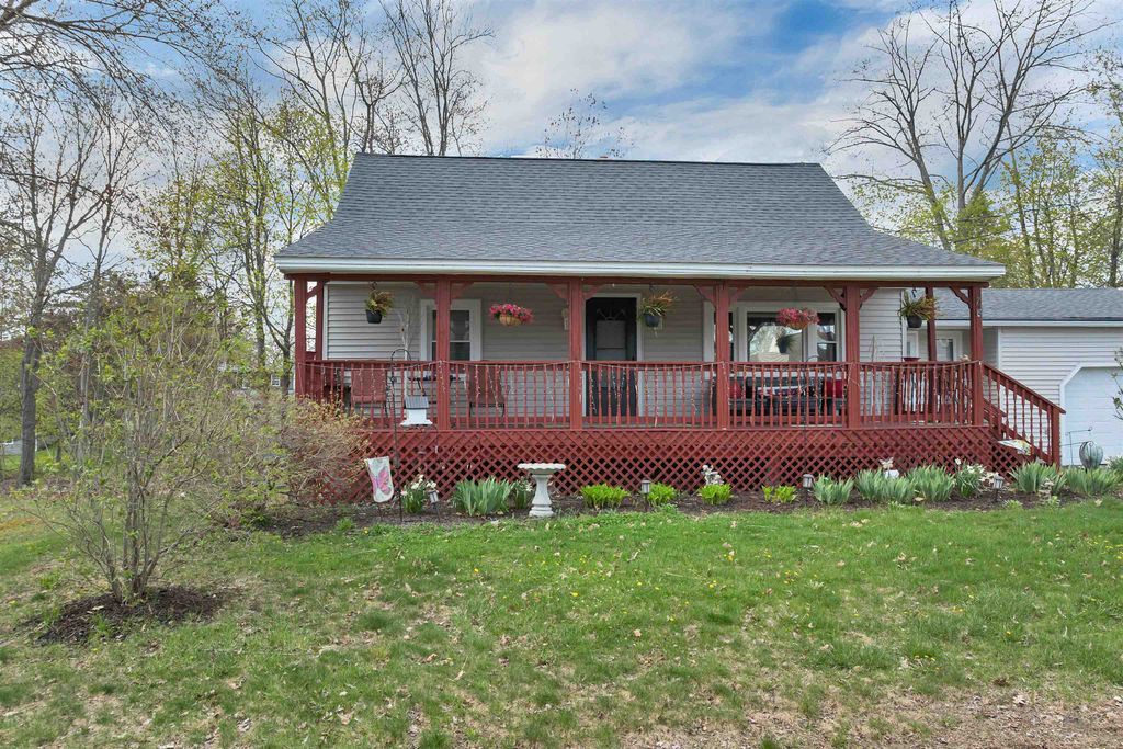 Photo of 7 Villanova Lane, Rochester, NH 03867 (MLS # 5087581)