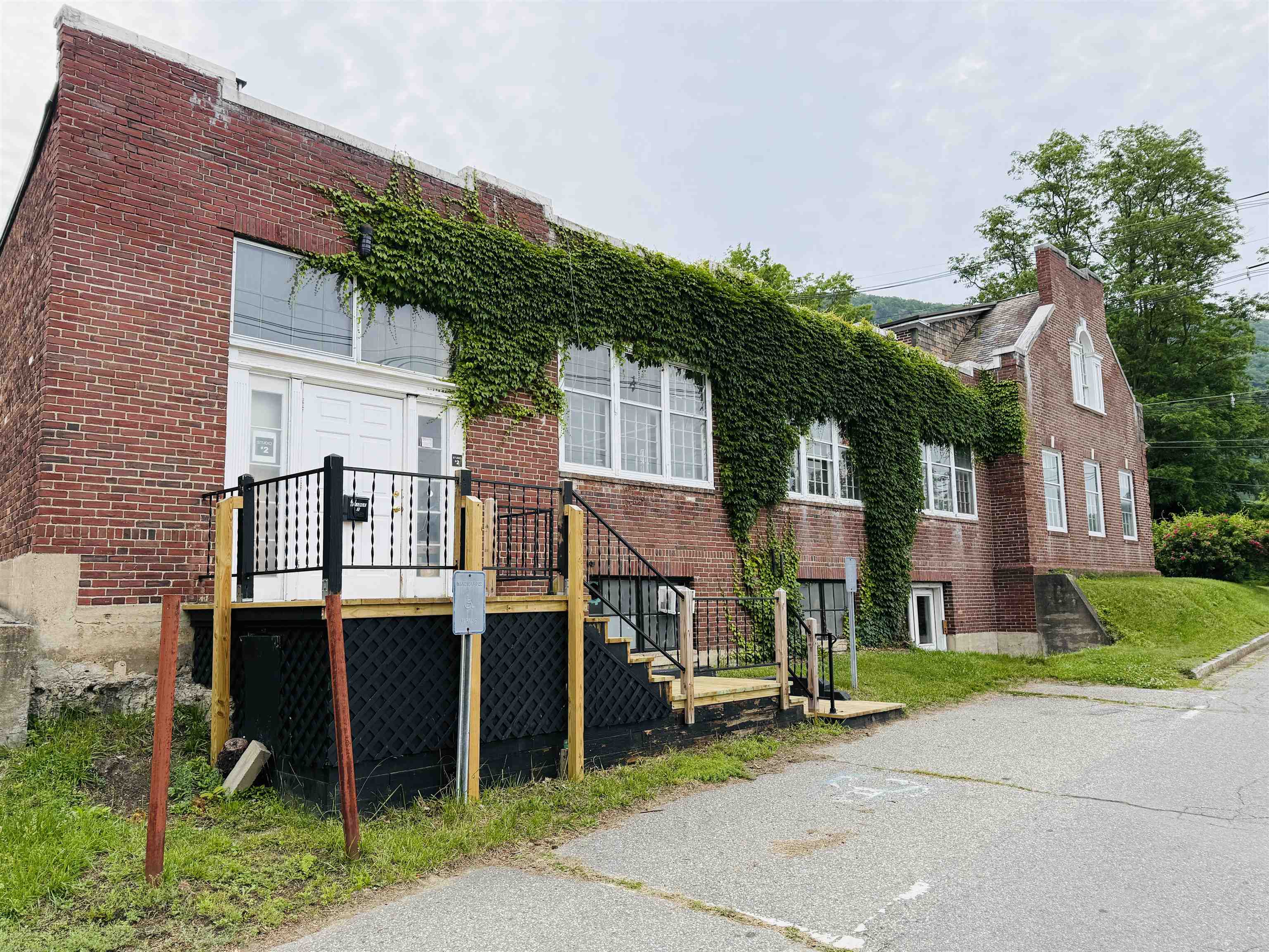 18 Bridge Street