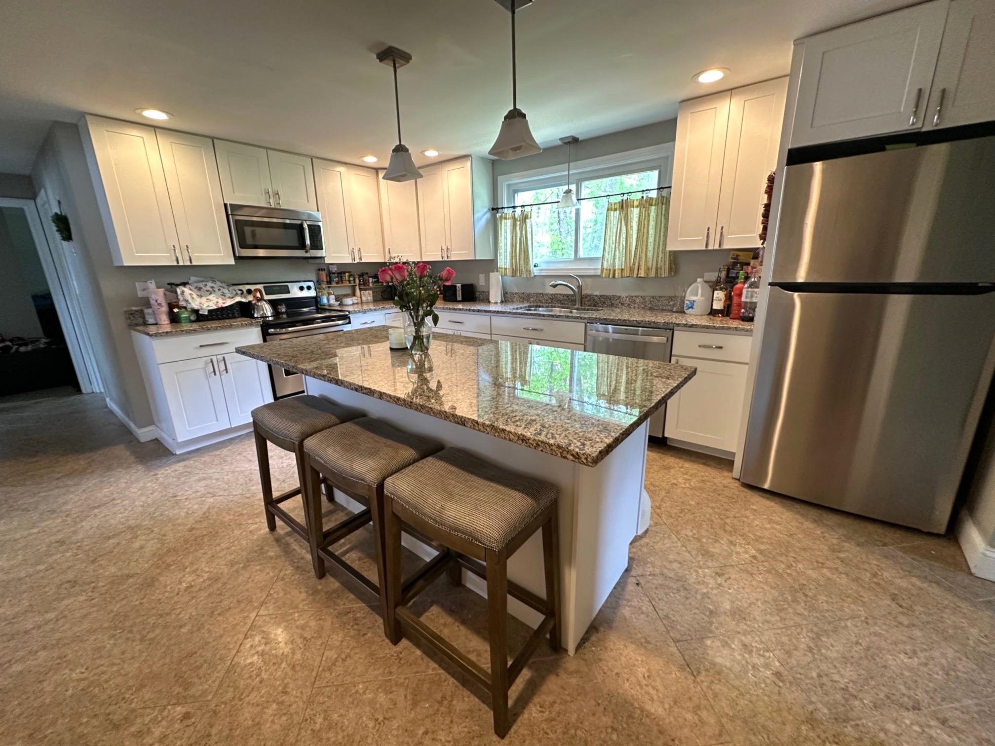 2 Inwood Circle