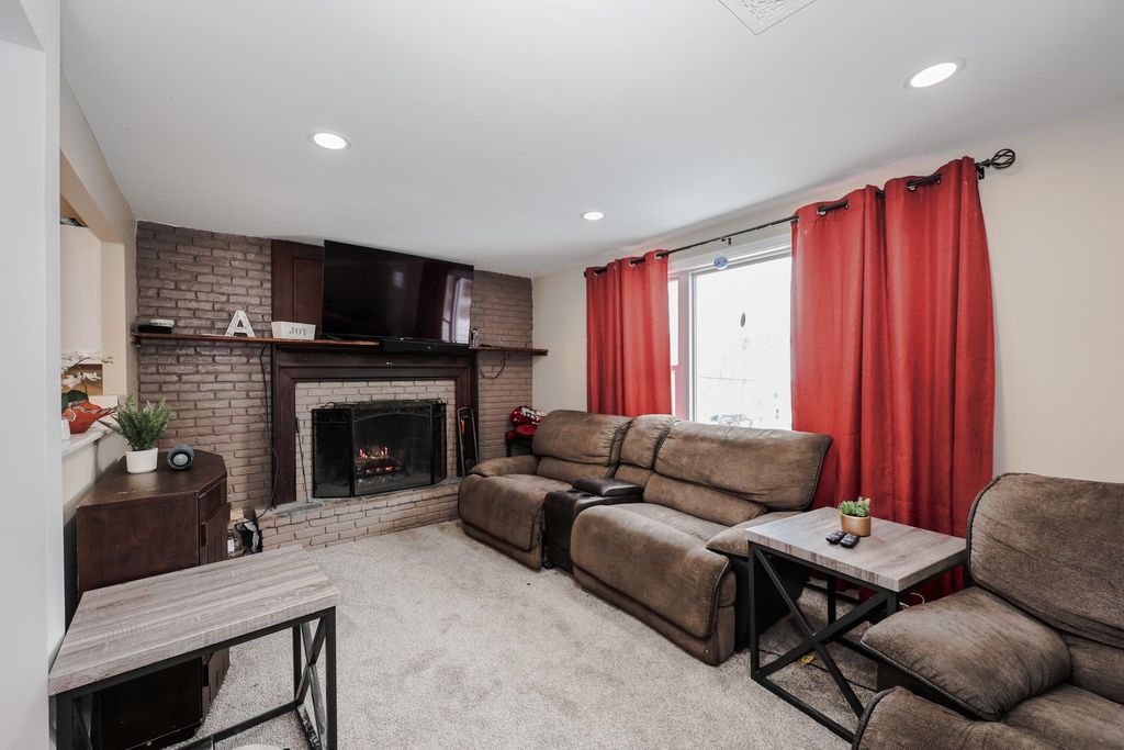 Photo of 128 N Shore Road, Derry, NH 03038 (MLS # 5077184)