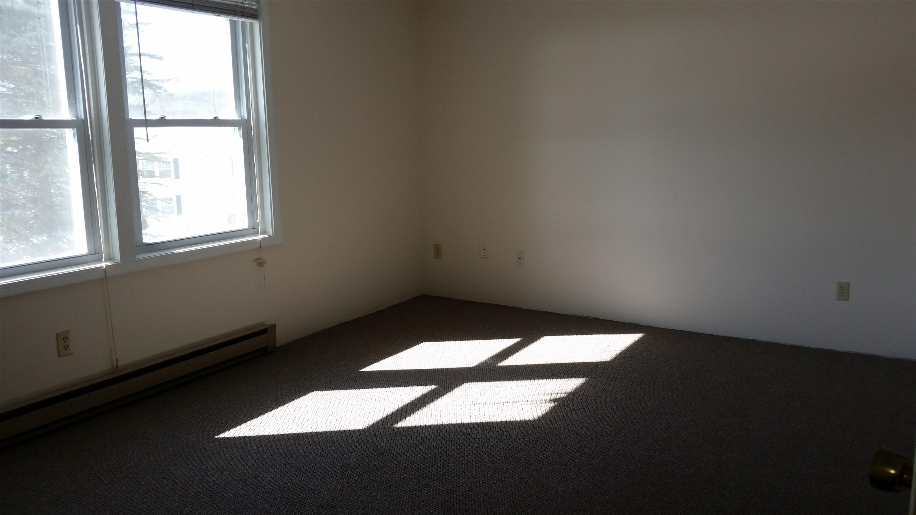 204 Mechanic Street 12