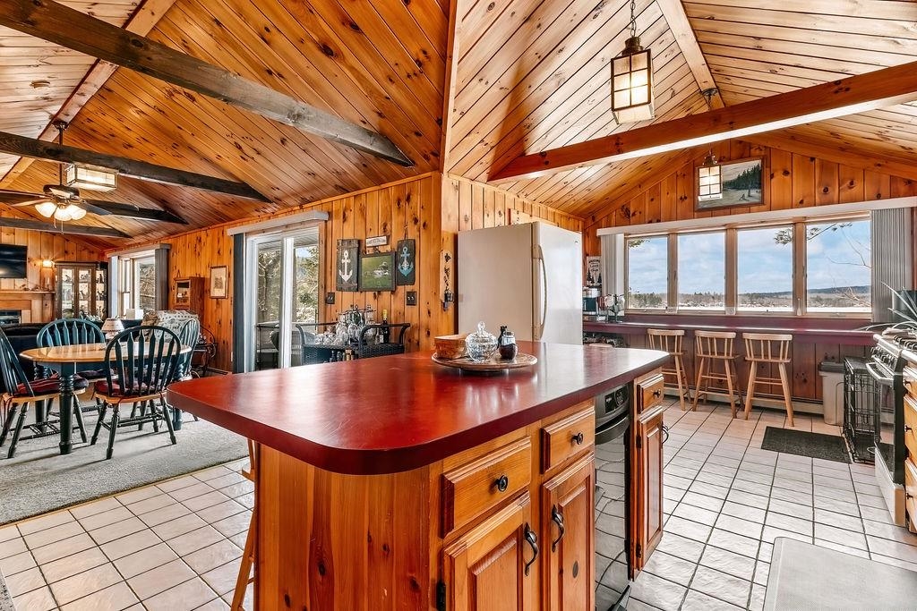 210 South Shore Road