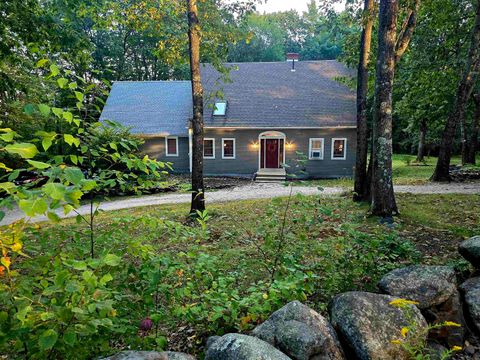 Photo of 50 Weir Road, Concord, NH 03301 (MLS # 5049319)