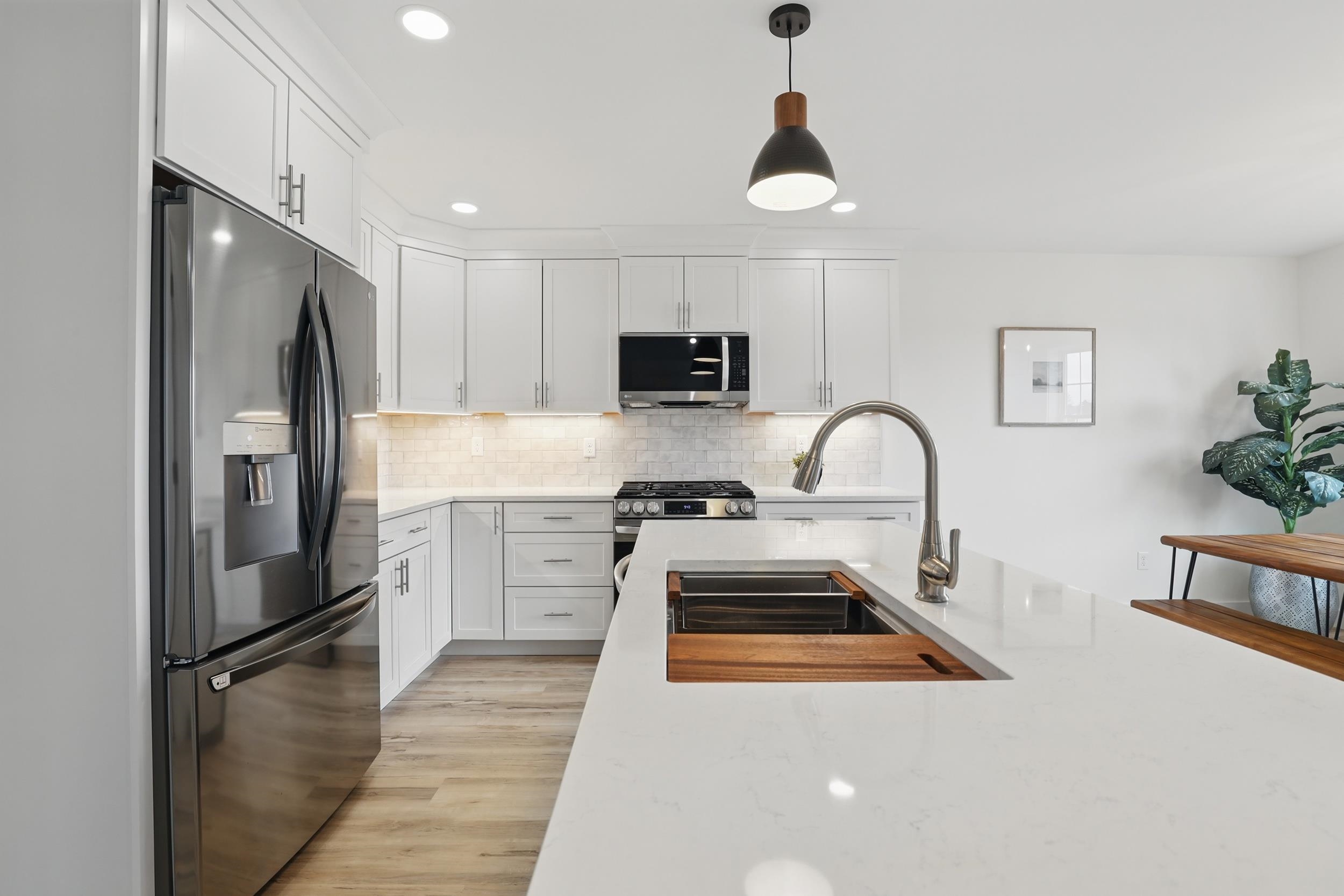 11 Brook Circle Road