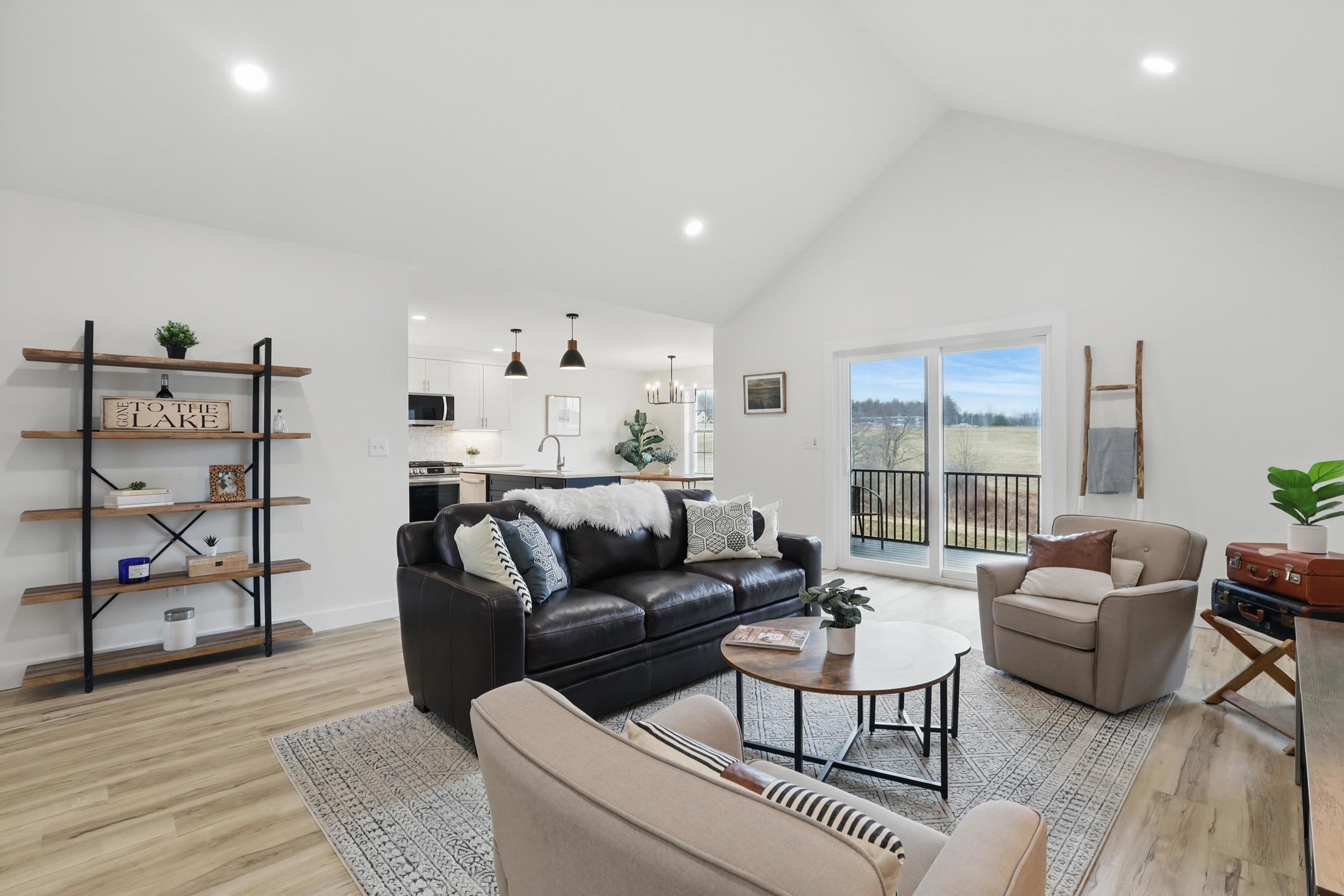 11 Brook Circle Road