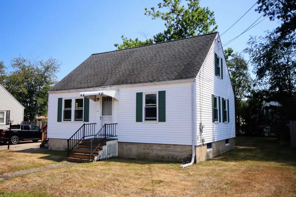 Photo of 21 Laurier Street, Somersworth, NH 03878 (MLS # 5056441)