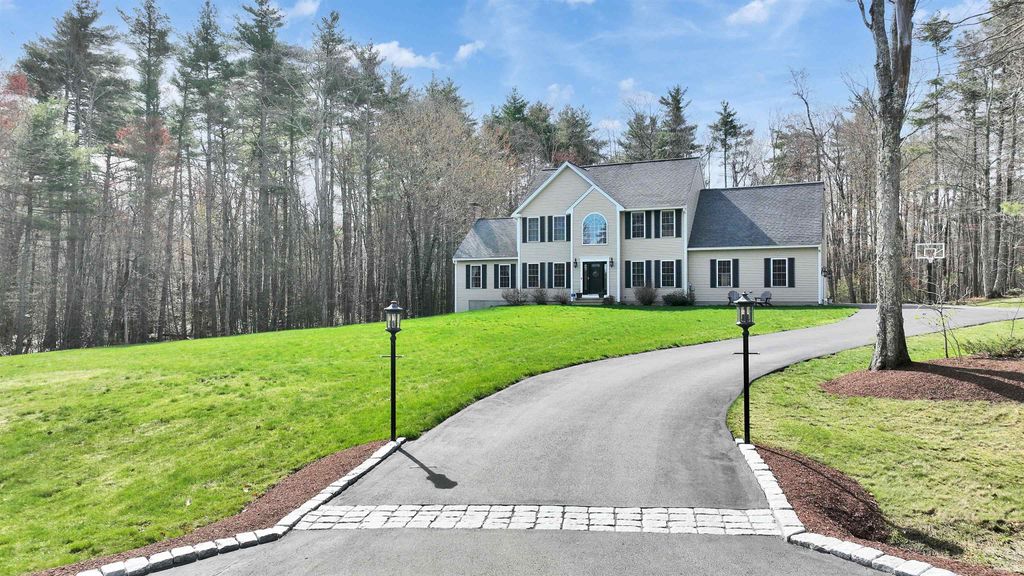 Photo of 5 Shady Rock Road, Brookline, NH 03033 (MLS # 5085503)