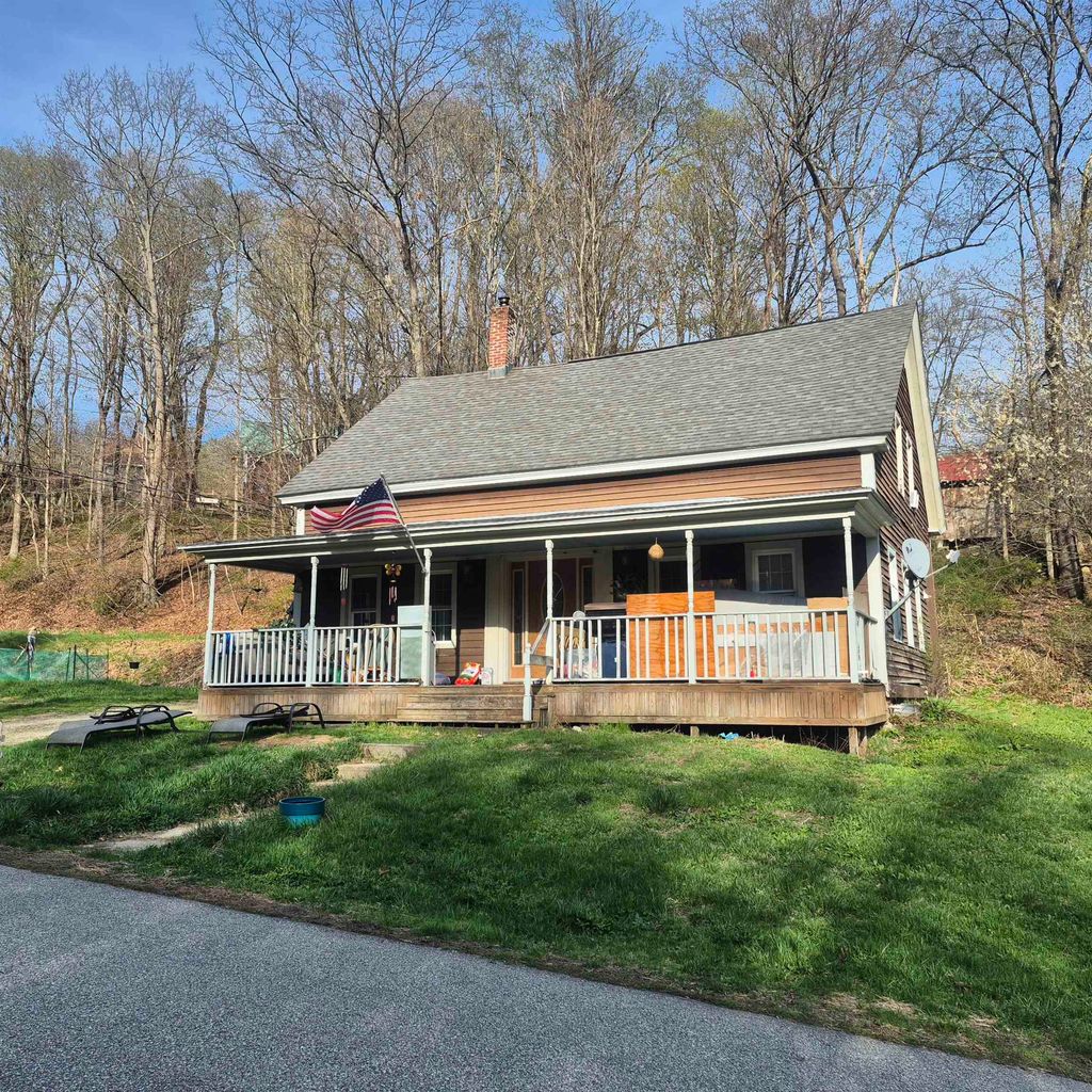 Photo of 7 Purcell Road, Winchester, NH 03441 (MLS # 5084770)