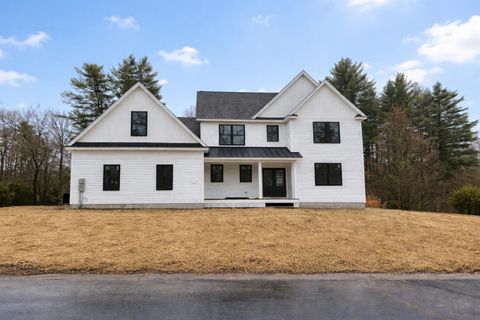 61 Whitford Street Manchester NH 03104