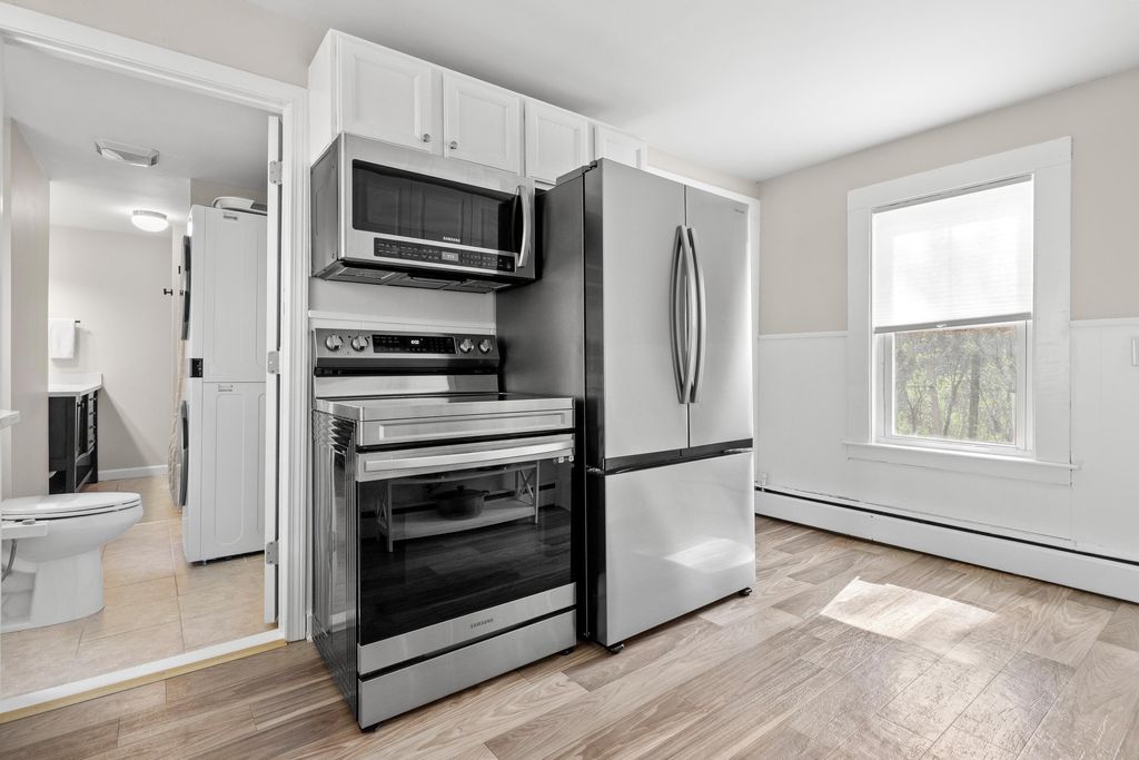 Photo of 16 School Street, Salem, NH 03079 (MLS # 5084584)