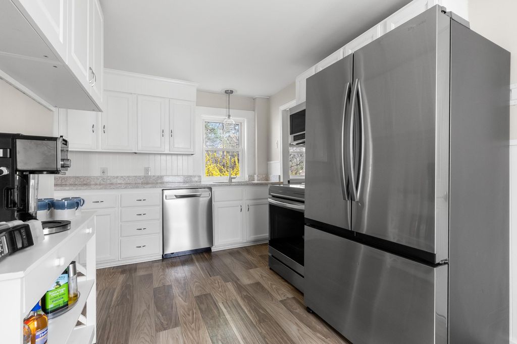 Photo of 16 School Street, Salem, NH 03079 (MLS # 5084584)