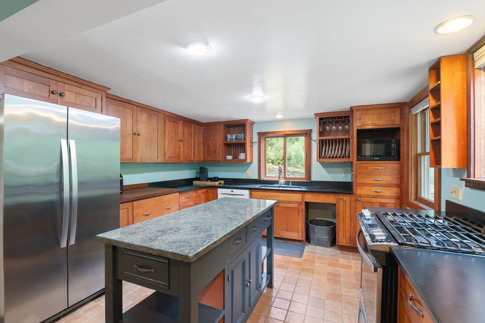 17 Tinker Hill Road