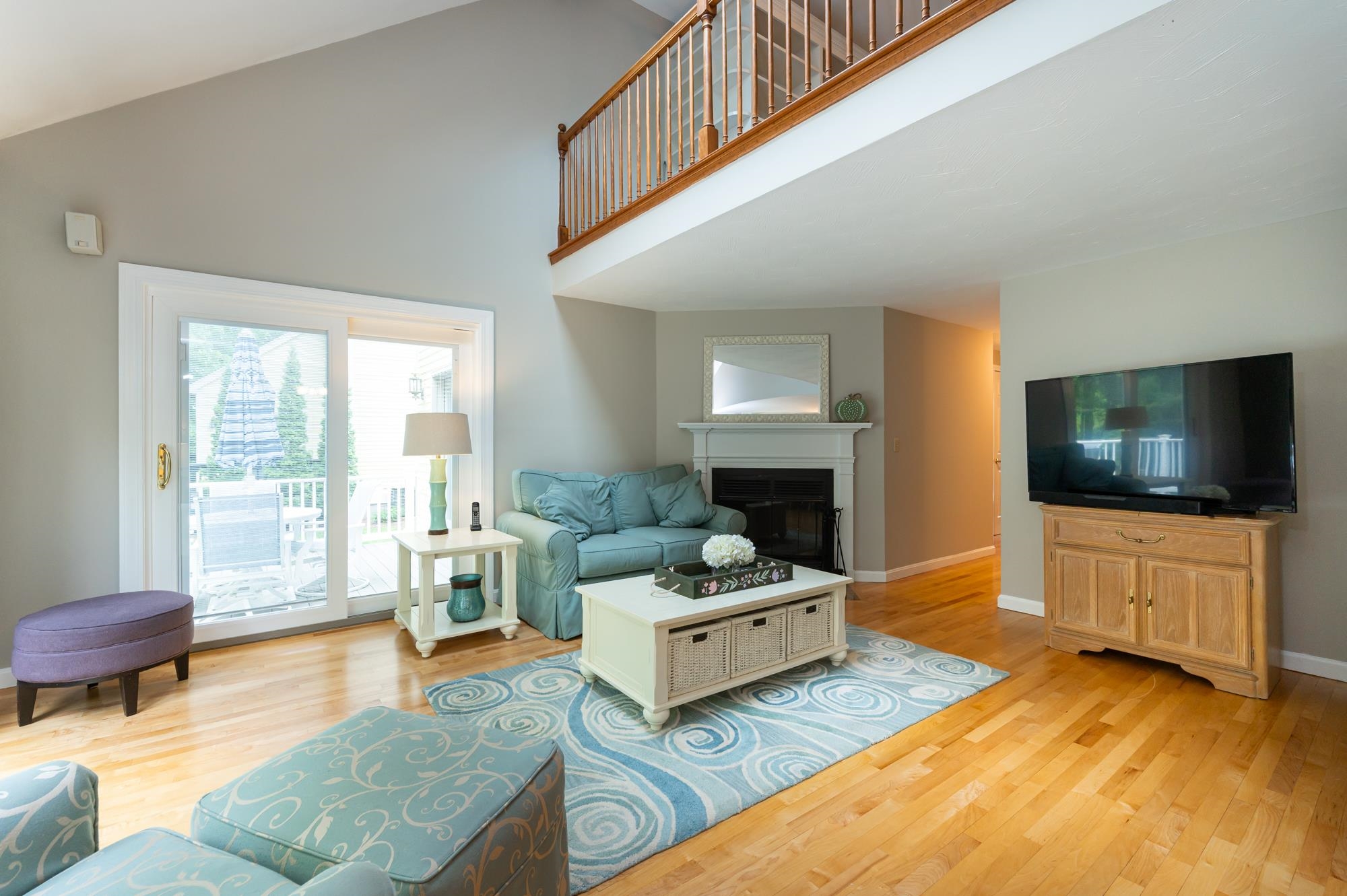 Nashua, New Hampshire 03063, United States, 3 Bedrooms Bedrooms, ,3 BathroomsBathrooms,Residential,Pending,140203