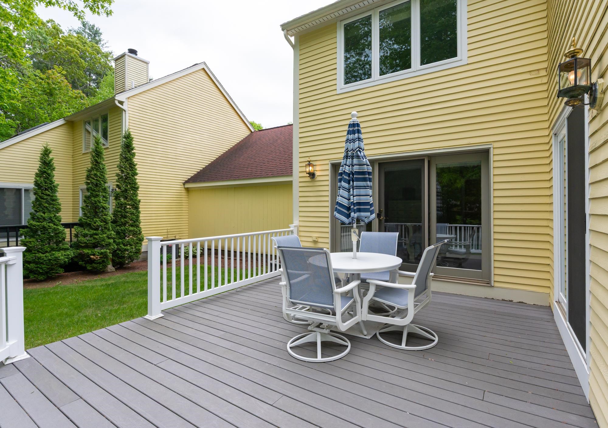 Nashua, New Hampshire 03063, United States, 3 Bedrooms Bedrooms, ,3 BathroomsBathrooms,Residential,Pending,140203