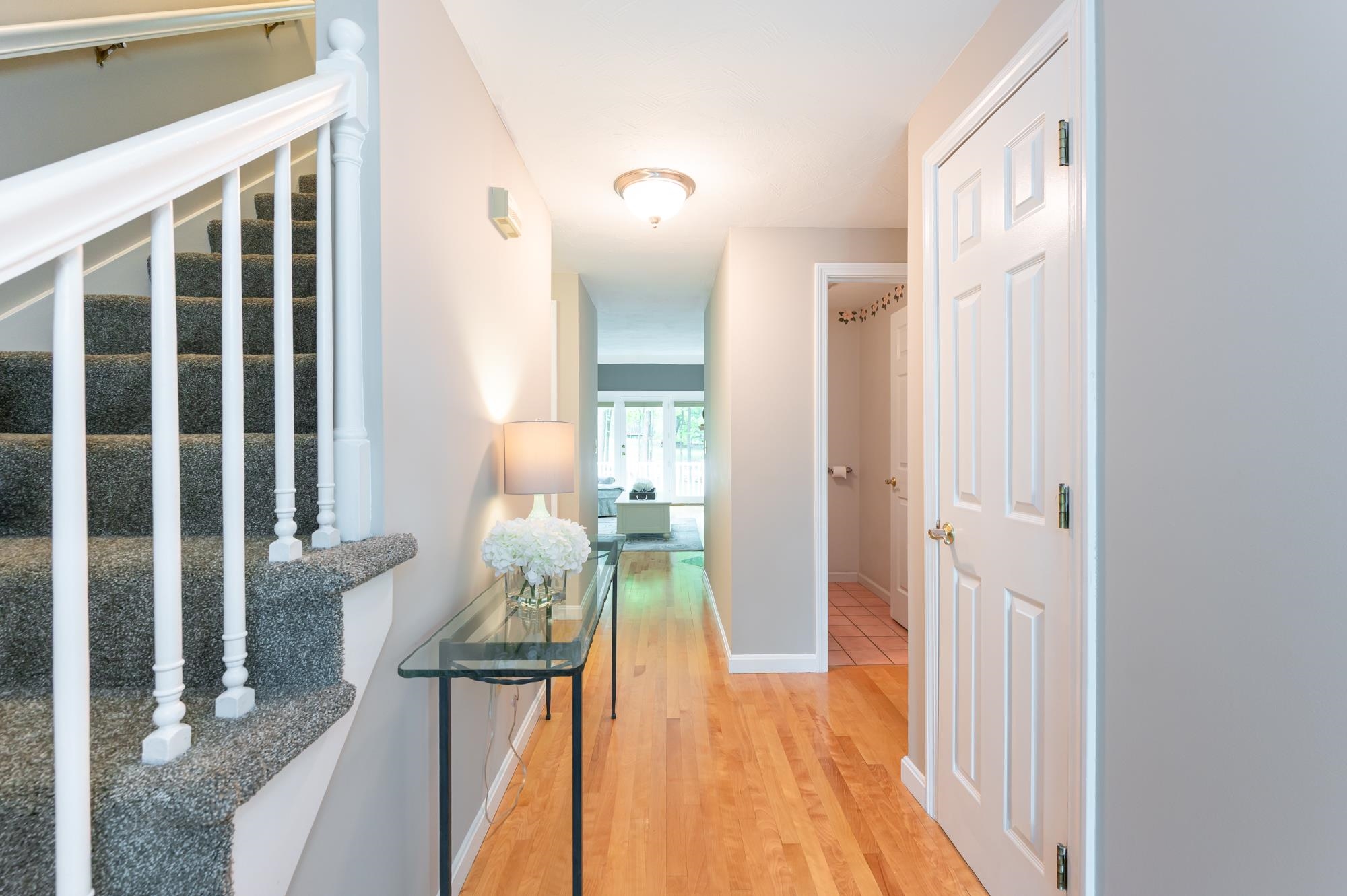 Nashua, New Hampshire 03063, United States, 3 Bedrooms Bedrooms, ,3 BathroomsBathrooms,Residential,Pending,140203