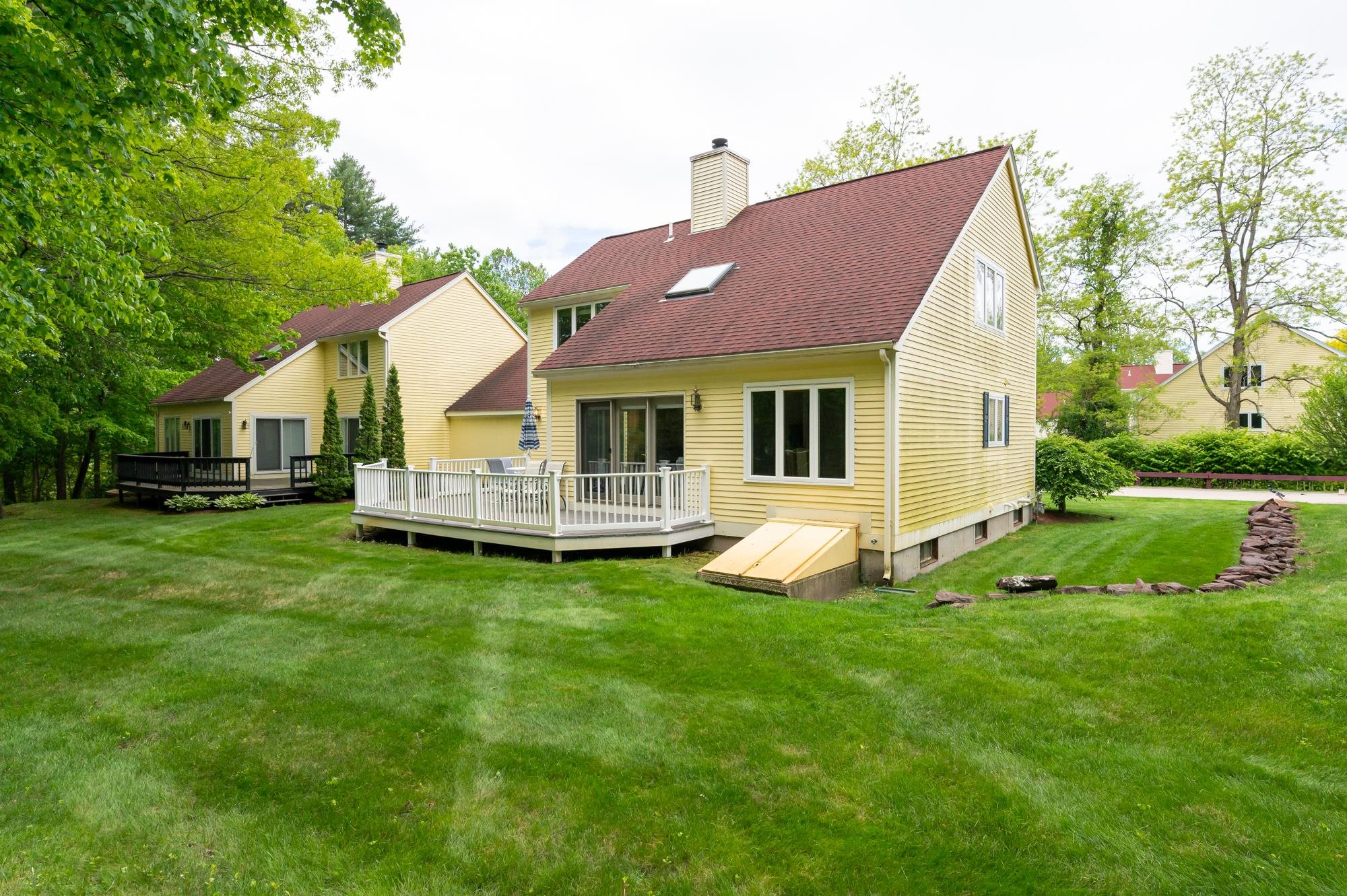 Nashua, New Hampshire 03063, United States, 3 Bedrooms Bedrooms, ,3 BathroomsBathrooms,Residential,Pending,140203