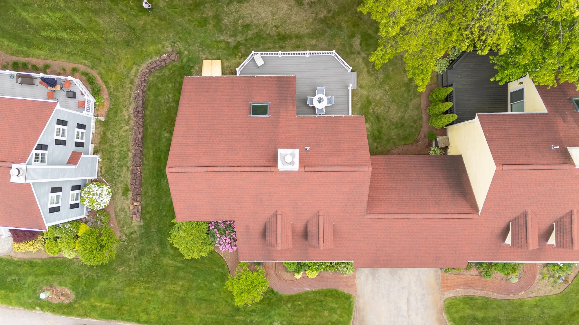 Nashua, New Hampshire 03063, United States, 3 Bedrooms Bedrooms, ,3 BathroomsBathrooms,Residential,Pending,140203