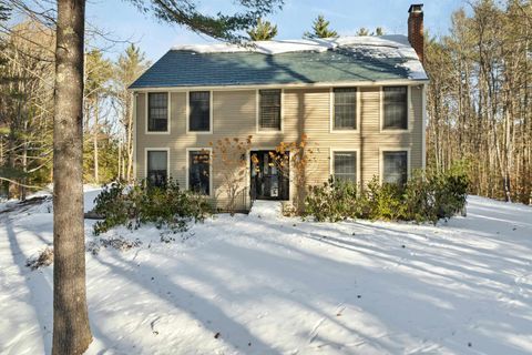 Photo of 26 Orchards Road, Wolfeboro, NH 03894 (MLS # 5072241)