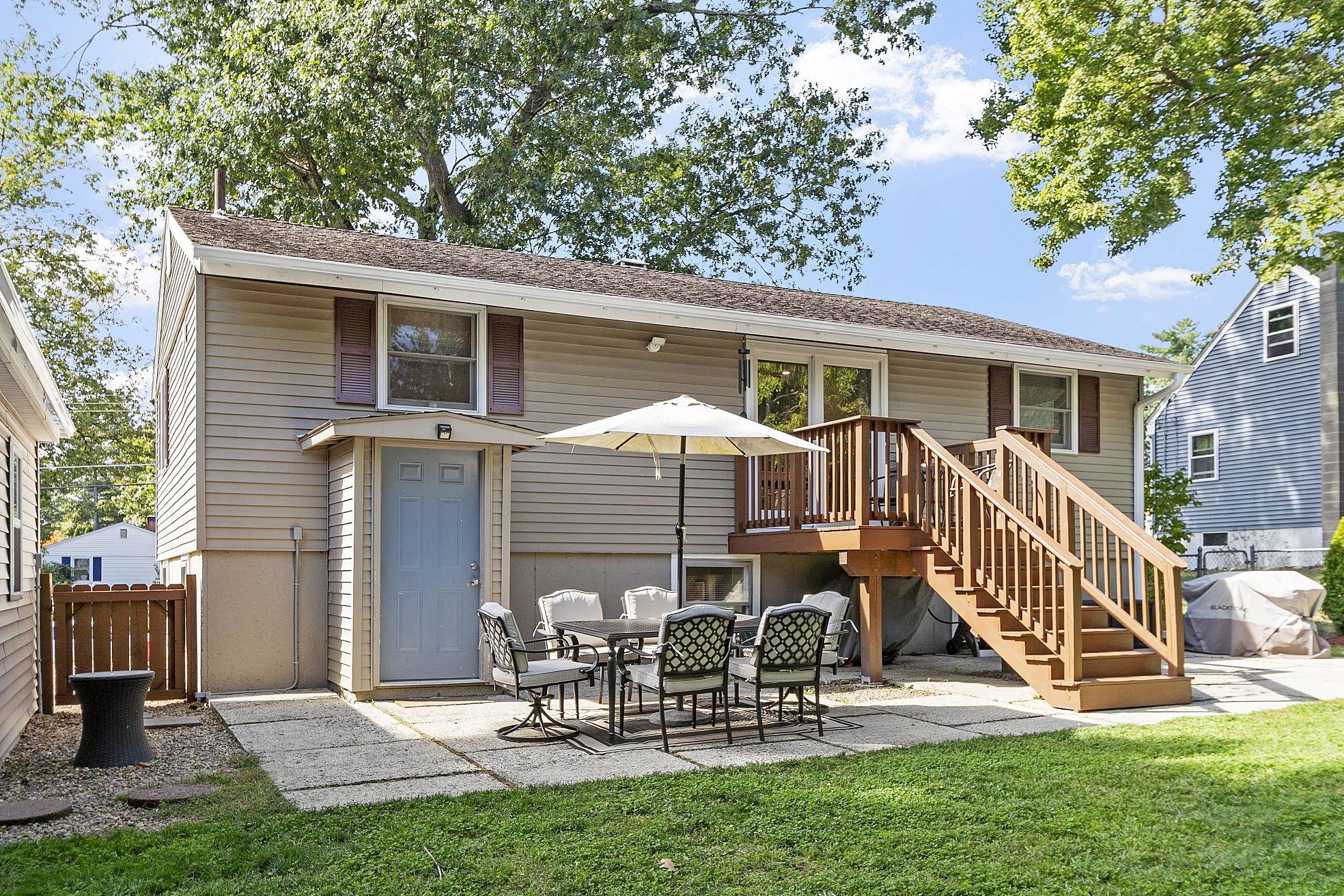 37 White Plains Drive